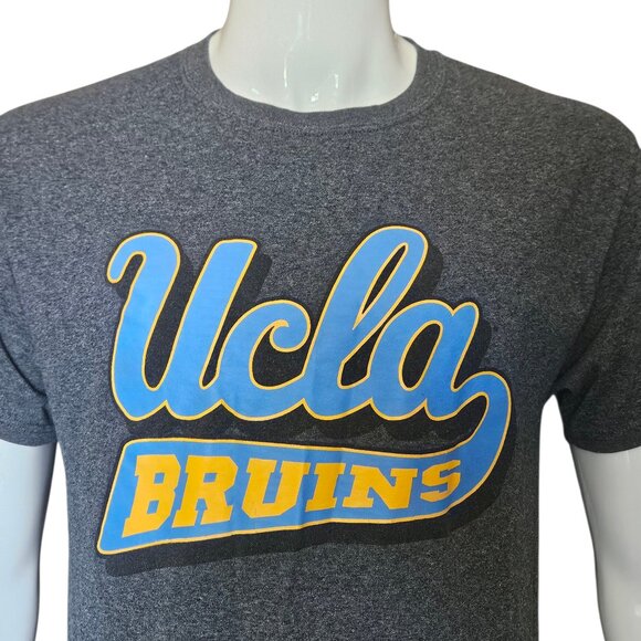 Champion UCLA Bruins T-Shirt Size Medium College NCAA 18x27 - Picture 1 of 7